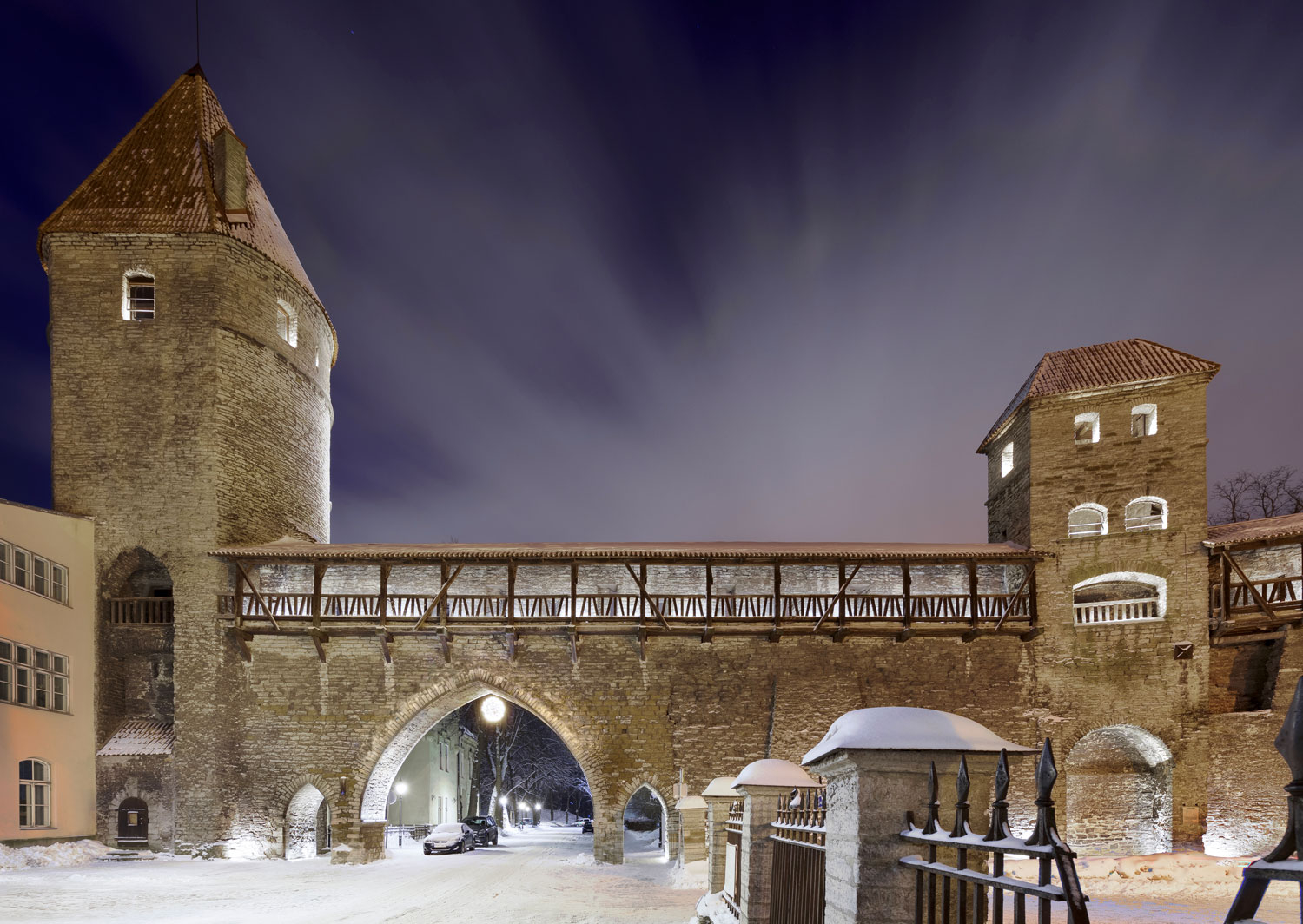 TALLIN-CITY-WALLS-3